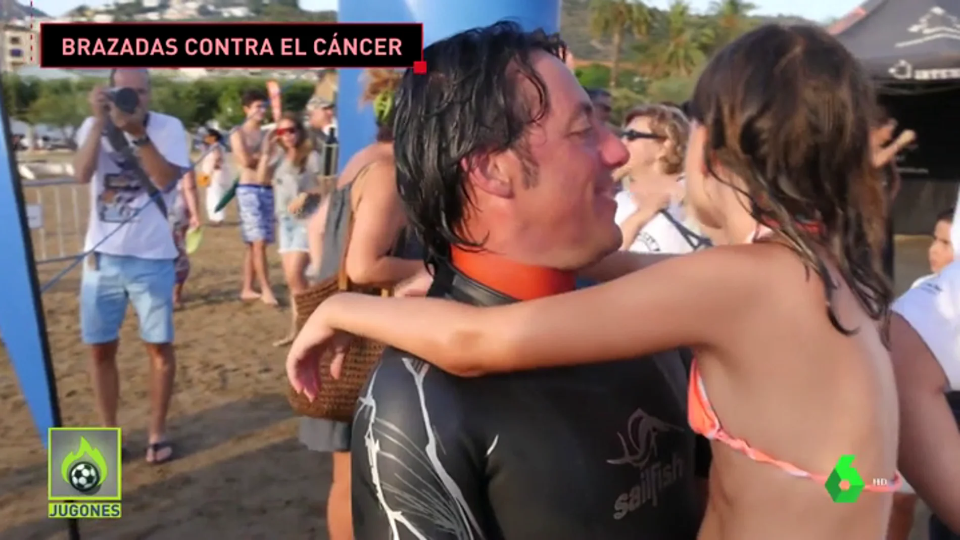 Marc Guitart recorre 32 kilómetros nadando y reúne cerca de 15.000 euros