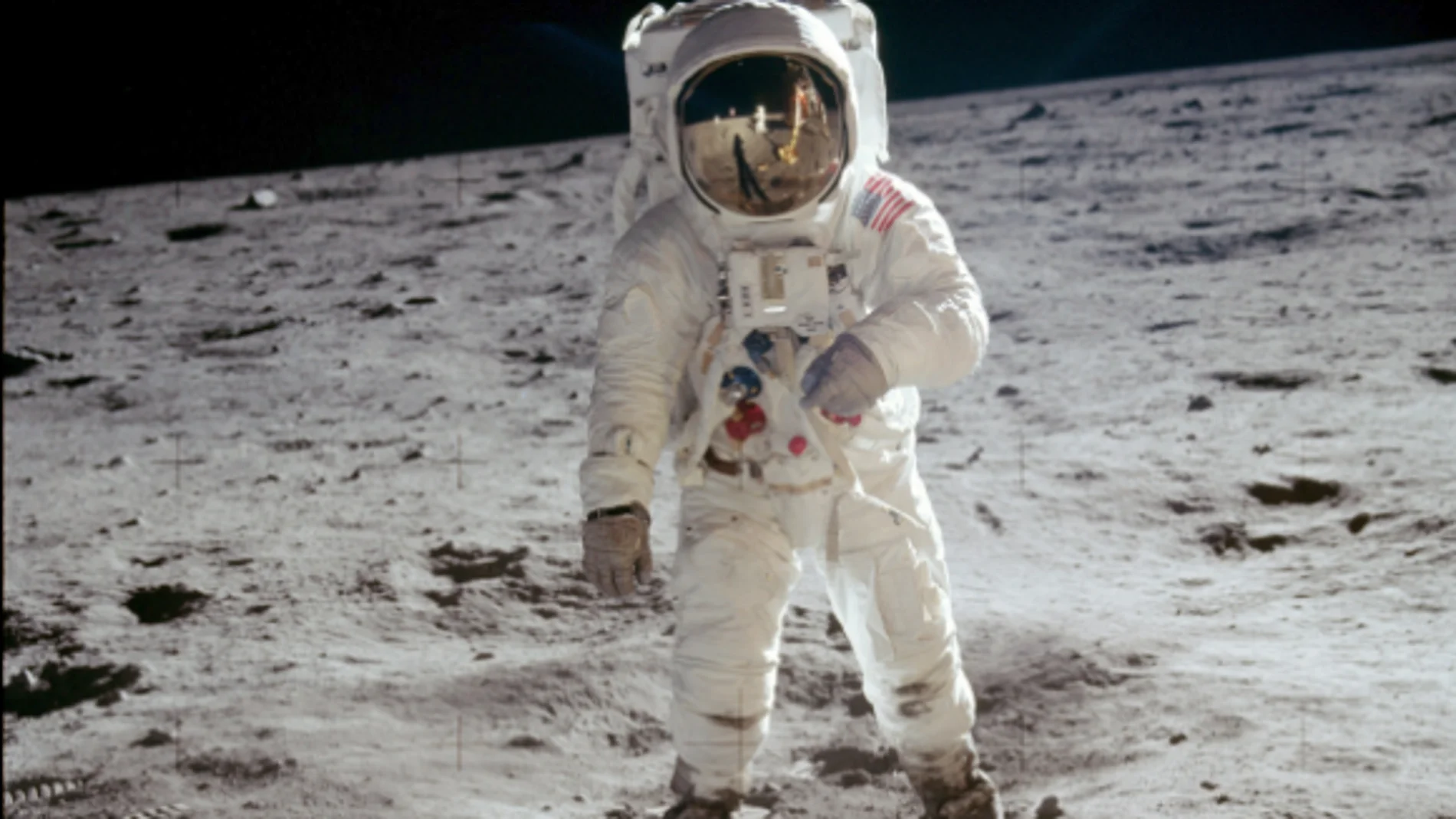 Neil Amstrong en la Luna. 