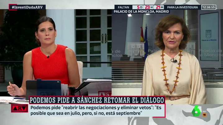 Carmen Calvo: "El PSOE propone documentos y líneas de trabajo, pero Iglesias solo habla de cargos en el Consejo de Ministros" Carmen Calvo: "El PSOE propone documentos y líneas de trabajo, pero Iglesias solo habla de cargos en el Consejo de Ministros"