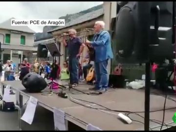 La Guardia Civil identifica al grupo Adebán por interpretar una canción contra la monarquía La Guardia Civil identifica al grupo Adebán por interpretar una canción contra la monarquía