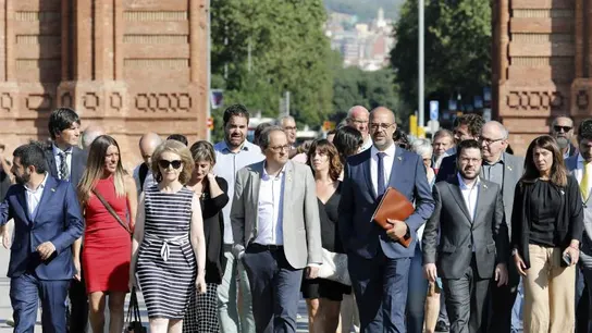 Miquel Buch llega arropado al juicio por el 1-O Miquel Buch llega arropado al juicio por el 1-O