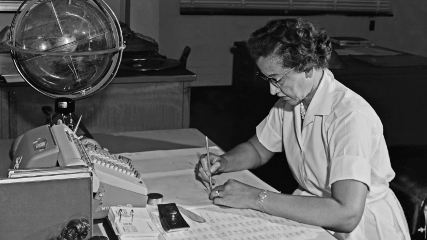Katherine Johnson en el Centro de Investigación Langley de la NASA, 1962. Katherine Johnson, 1962.