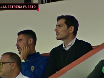 Casillas debuta como miembro del equipo deportivo del Oporto frente al Fulham Casillas debuta como miembro del equipo deportivo del Oporto frente al Fulham