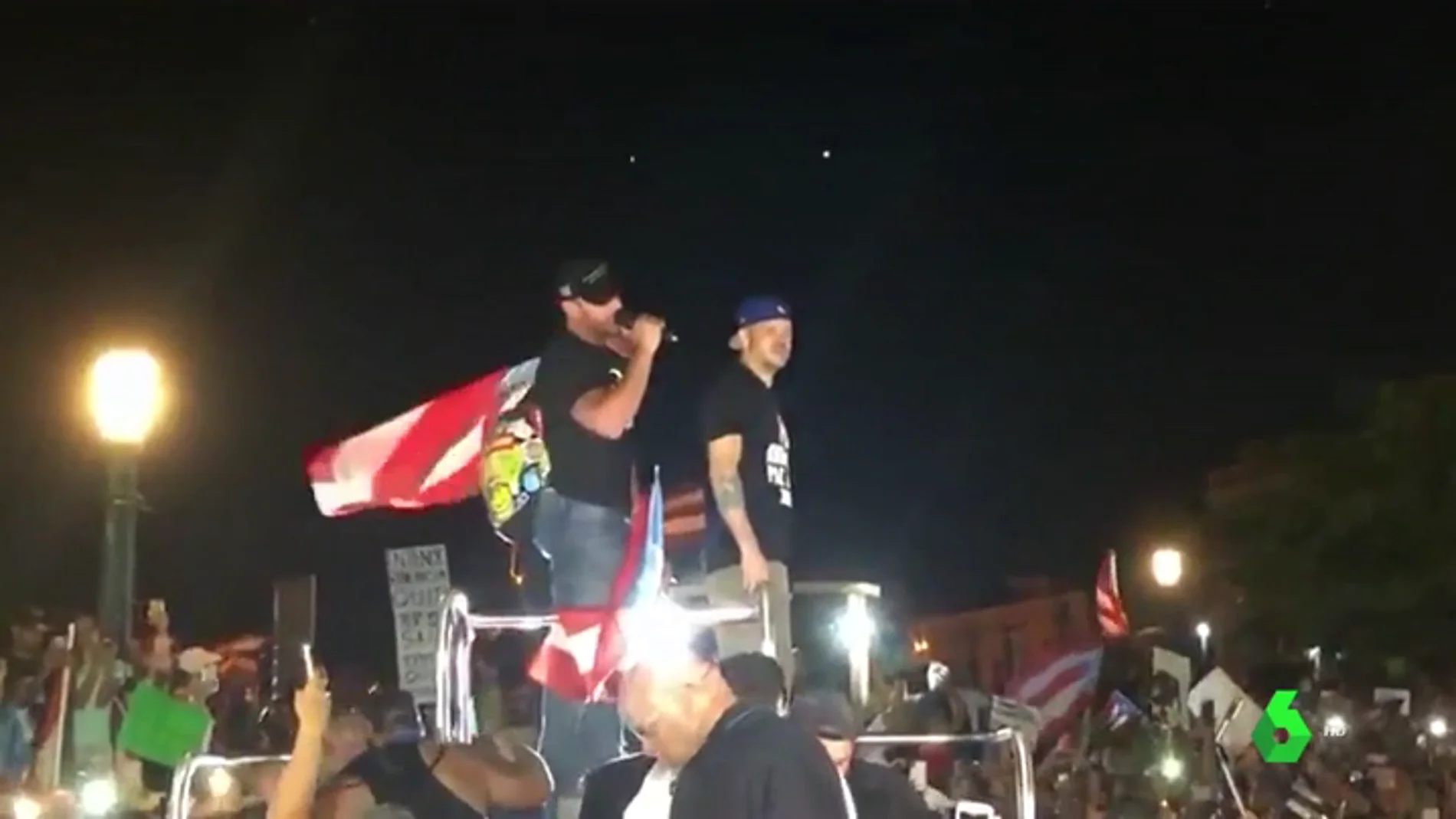 La manifestación contra el gobernador de Puerto Rico en la que participó Ricky Martin y terminó con disturbios 