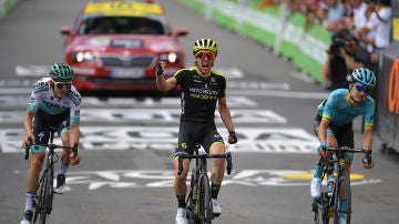 Simon Yates, tras ganar la duodécima etapa del Tour de Francia