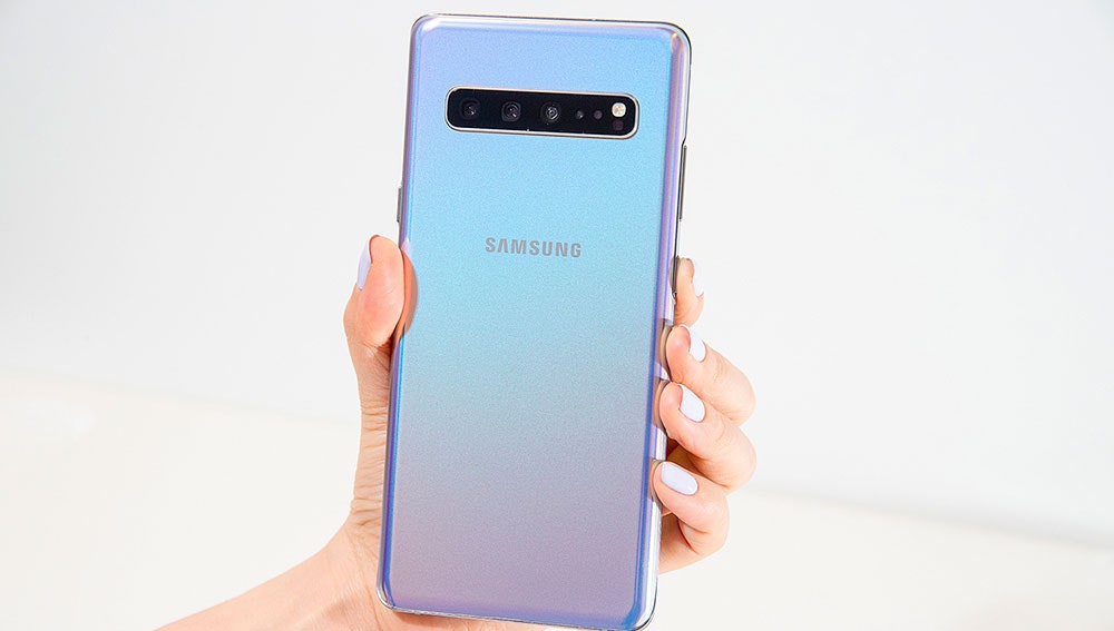 El Samsung Galaxy S10 5G es un móvil enorme