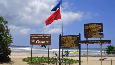 Playa con Bandera Azul Playa con Bandera Azul