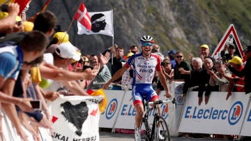 Thibaut Pinot gana la etapa en el Tourmalet