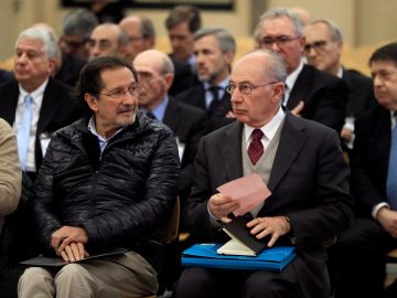 El expresidente de Bankia Rodrigo Rato junto al exconsejero de Caja Madrid José Antonio Moral Santín. 
