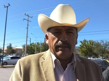 Carlos Tena Carlos Tena