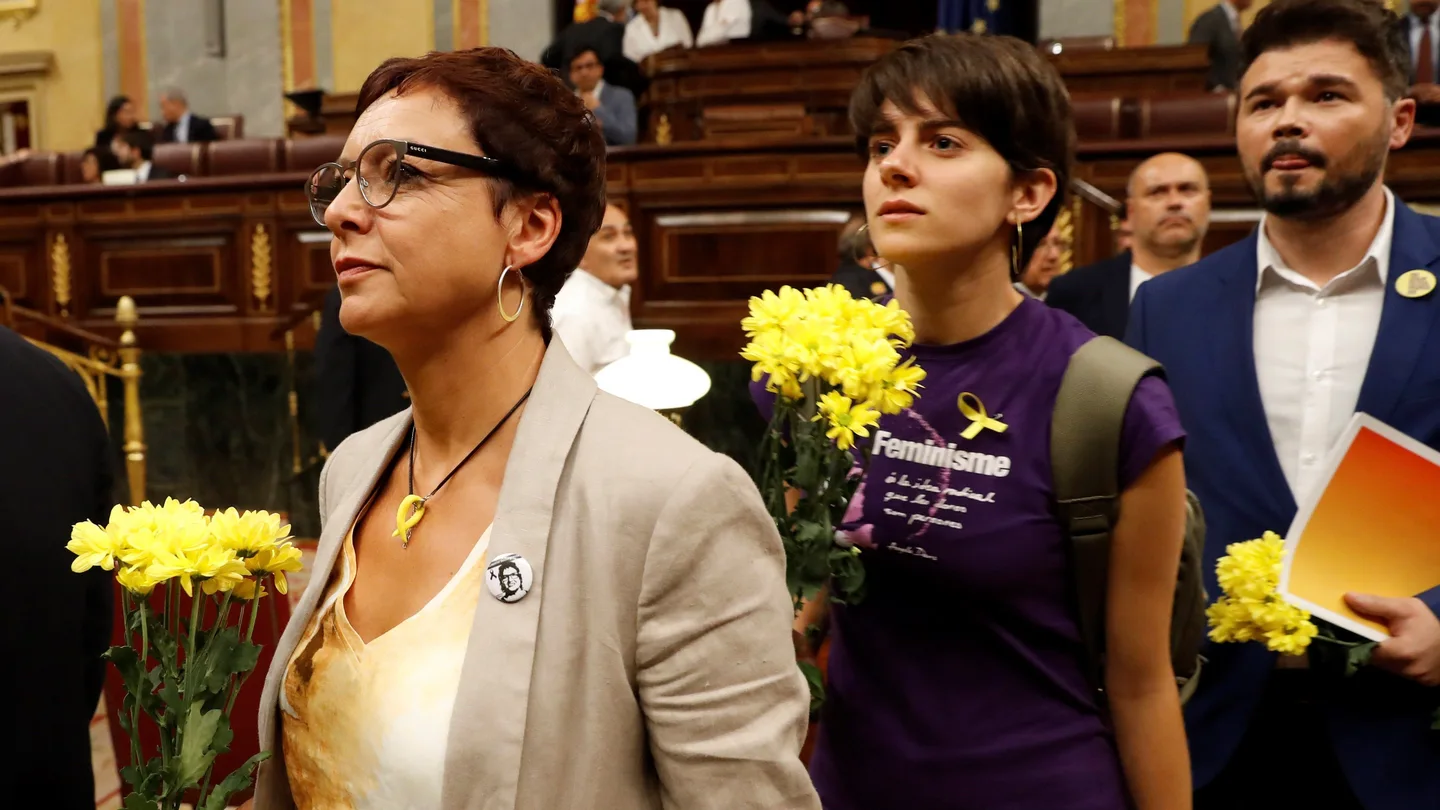 Los diputados de ERC entran en el hemiciclo Los diputados de ERC entran en el hemiciclo