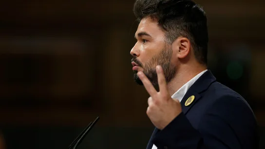 Gabriel Rufián en la sesión de investidura de Pedro Sánchez Gabriel Rufián en la sesión de investidura de Pedro Sánchez