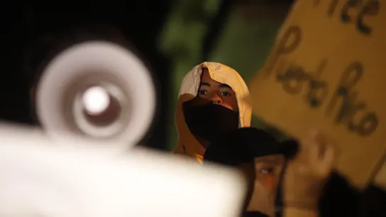 Bad Bunny participa en una protesta este martes, en San juan (Puerto Rico) Bad Bunny participa en una protesta este martes, en San juan (Puerto Rico)