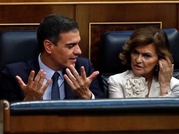 Pedro Sánchez acompañado de la vicepresidenta del gobierno, Carmen Calvo Pedro Sánchez acompañado de la vicepresidenta del gobierno, Carmen Calvo