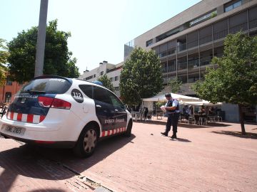 Efectivos de los Mossos d'Esquadra en una imagen de archivo Efectivos de los Mossos d'Esquadra en una imagen de archivo
