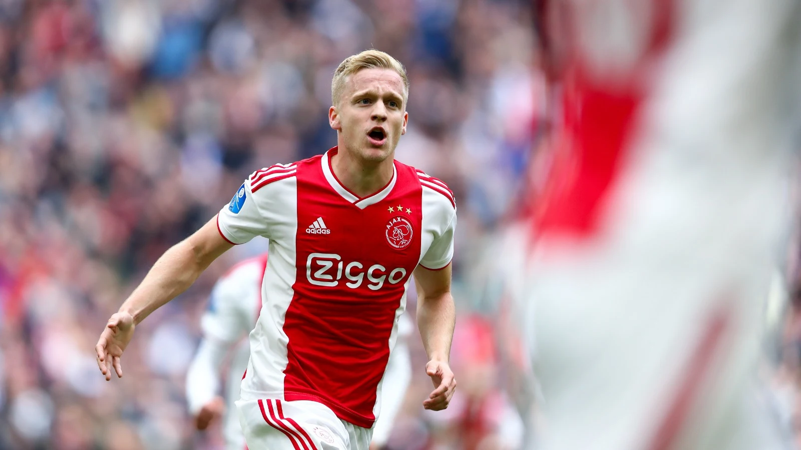 Van de Beek, durante un partido del Ajax