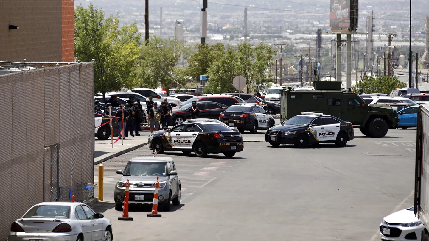 Amplio despliegue policial en Texas tras un tiroteo Amplio despliegue policial en Texas tras un tiroteo