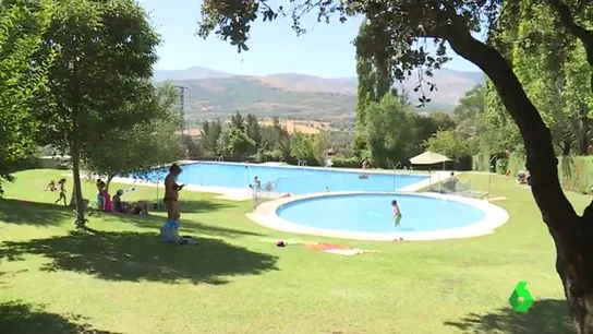 Imagen de una piscina Imagen de una piscina
