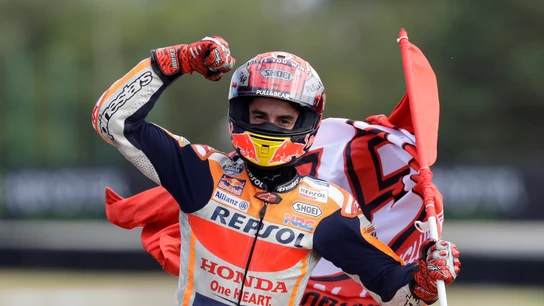Marc Márquez celebra su victoria en Brno Marc Márquez celebra su victoria en Brno