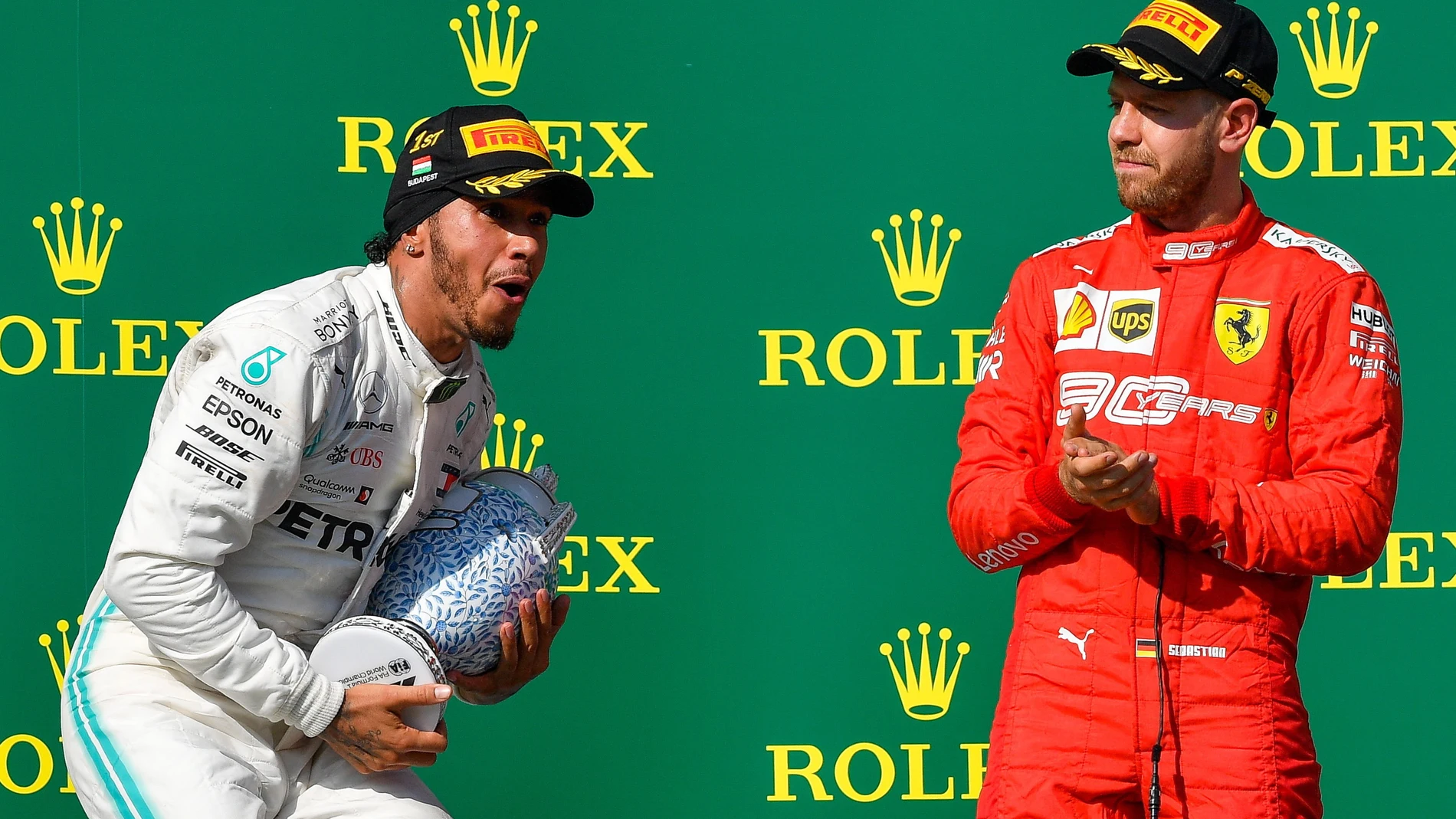 Lewis Hamilton en el podio junto a Sebastian Vettel en el GP de Hungría