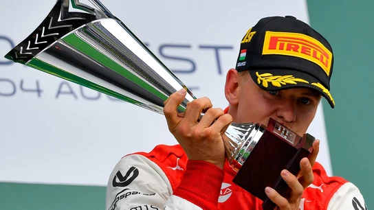 Mick Schumacher, tras su primera victoria en F2 Mick Schumacher, tras su primera victoria en F2