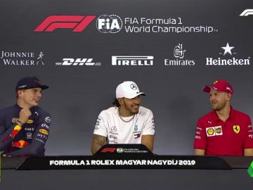 La conversación de Hamilton, Vettel y Verstappen... con Fernando Alonso como protagonista: "Creo que nunca le he caído bien" La conversación de Hamilton, Vettel y Verstappen... con Fernando Alonso como protagonista: "Creo que nunca le he caído bien"