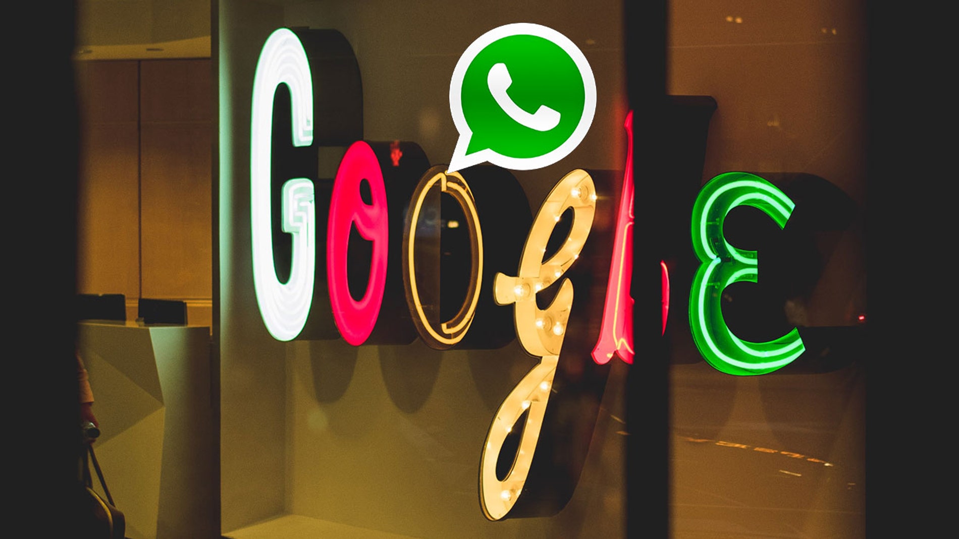 Google y el logotipo de WhatsApp