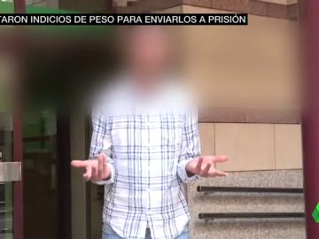 Habla uno de los jóvenes en libertad condicional tras la violación múltiple de Bilbao: "No conozco a la chica" Habla uno de los jóvenes en libertad condicional tras la violación múltiple de Bilbao: "No conozco a la chica"