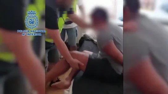 Agentes de los Geo a un hombre secuestrado en Seseña: "Está liberado, no pasa nada" Agentes de los Geo a un hombre secuestrado en Seseña: "Está liberado, no pasa nada"