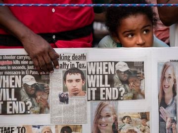 Los ciudadanos recuerdan a las víctimas del tiroteo de El Paso Los ciudadanos recuerdan a las víctimas del tiroteo de El Paso