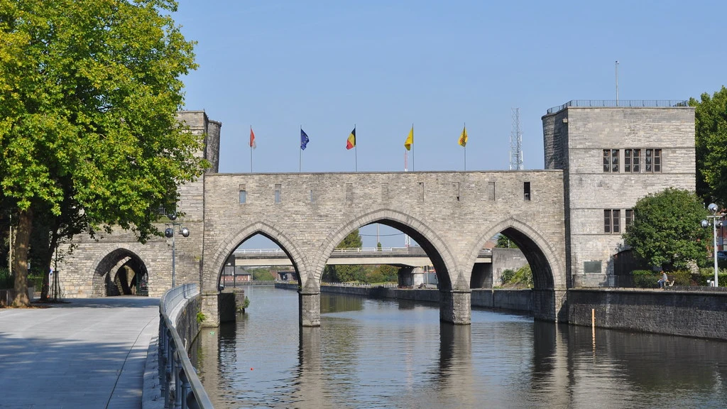 Puente de los Agujeros