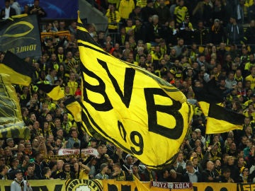 La afición del Borussia Dortmund, durante un partido La afición del Borussia Dortmund, durante un partido