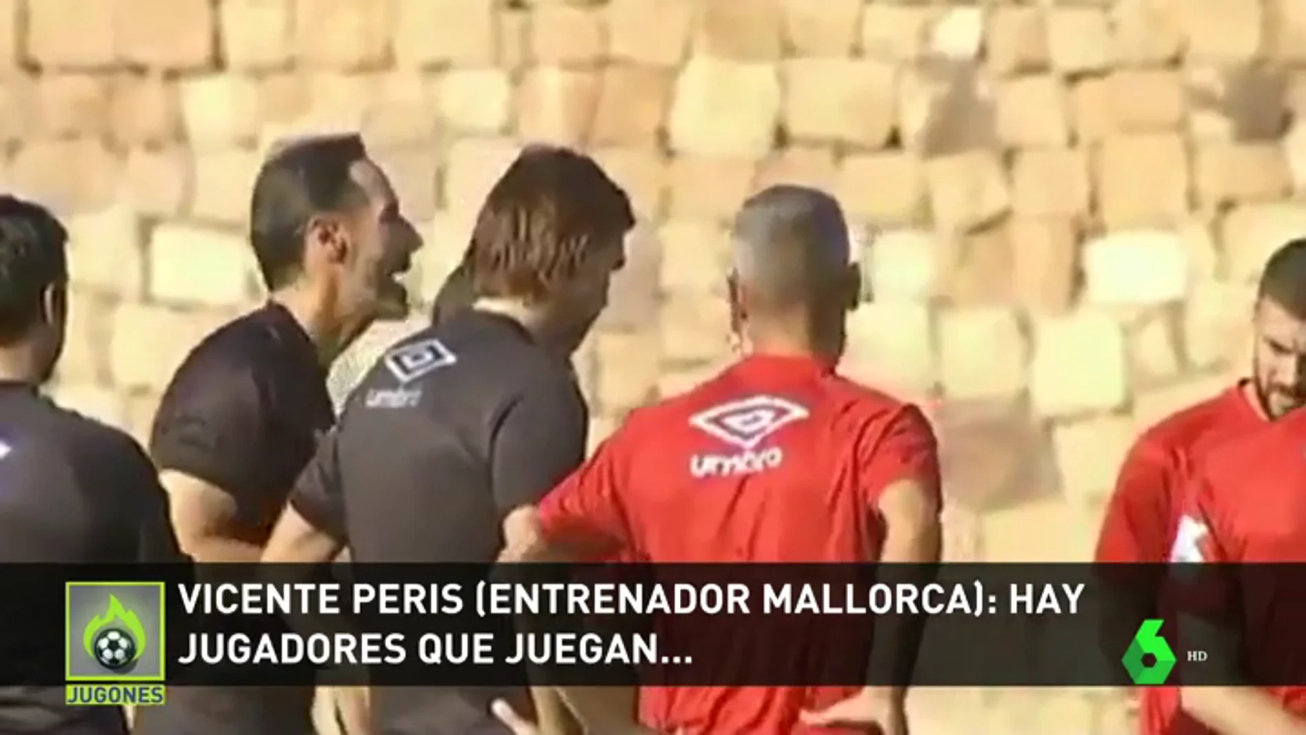 Vicente Moreno estalla ante la pasividad de sus jugadores: "Me cago en la p***, ya no aguanto más"