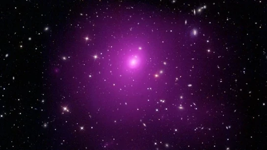 El clúster galáctico Abell 85, en el que se encuentra el agujero negro. El clúster galáctico Abell 85, en el que se encuentra el agujero negro.