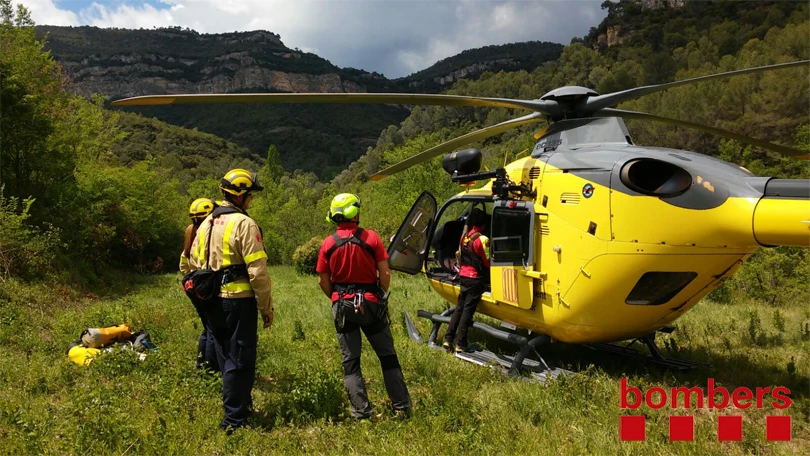 Un helicòpter dels bombers de la Generalitat