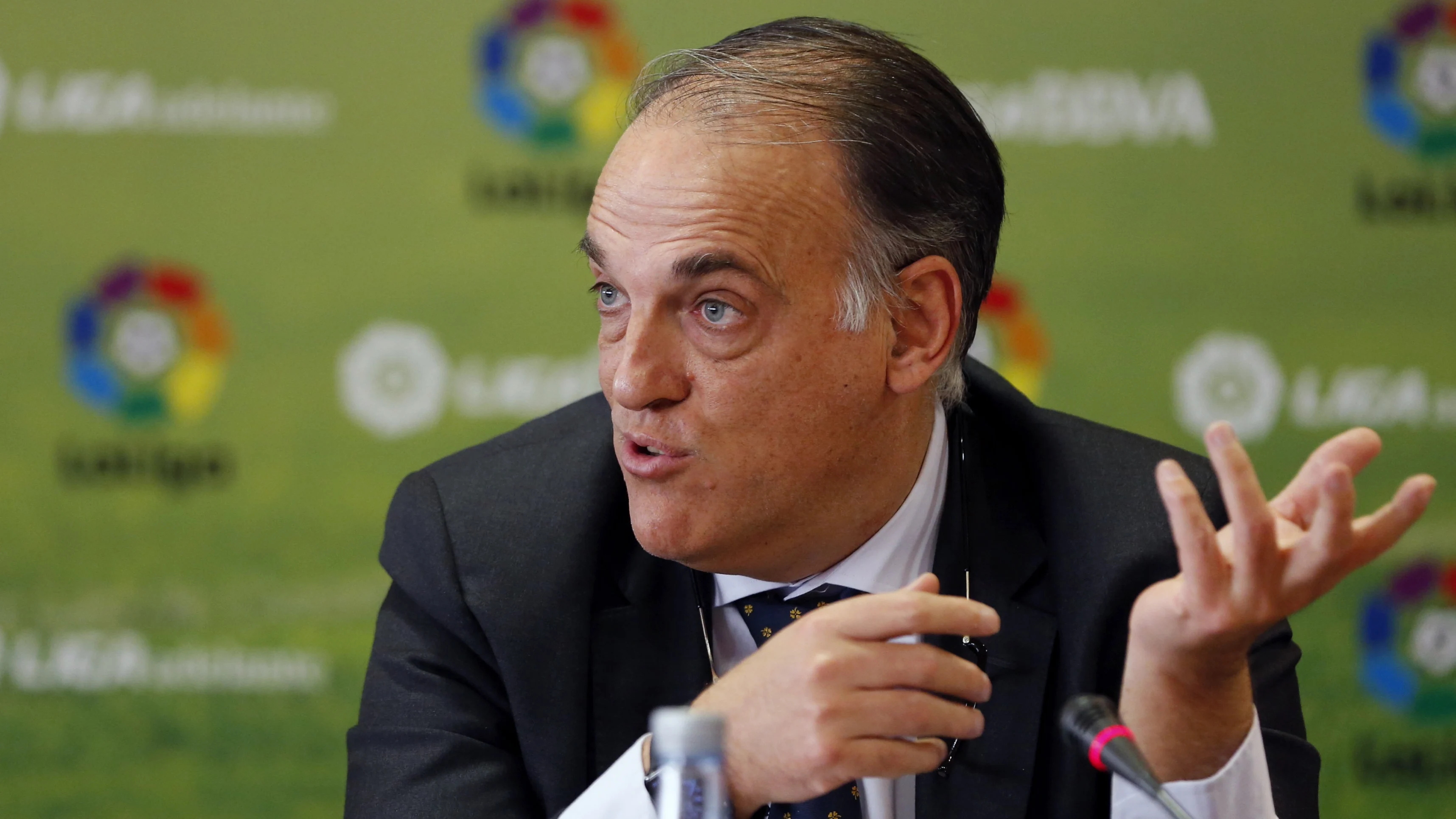 El presidente de la Liga, Javier Tebas, asegura que habrá partidos los lunes