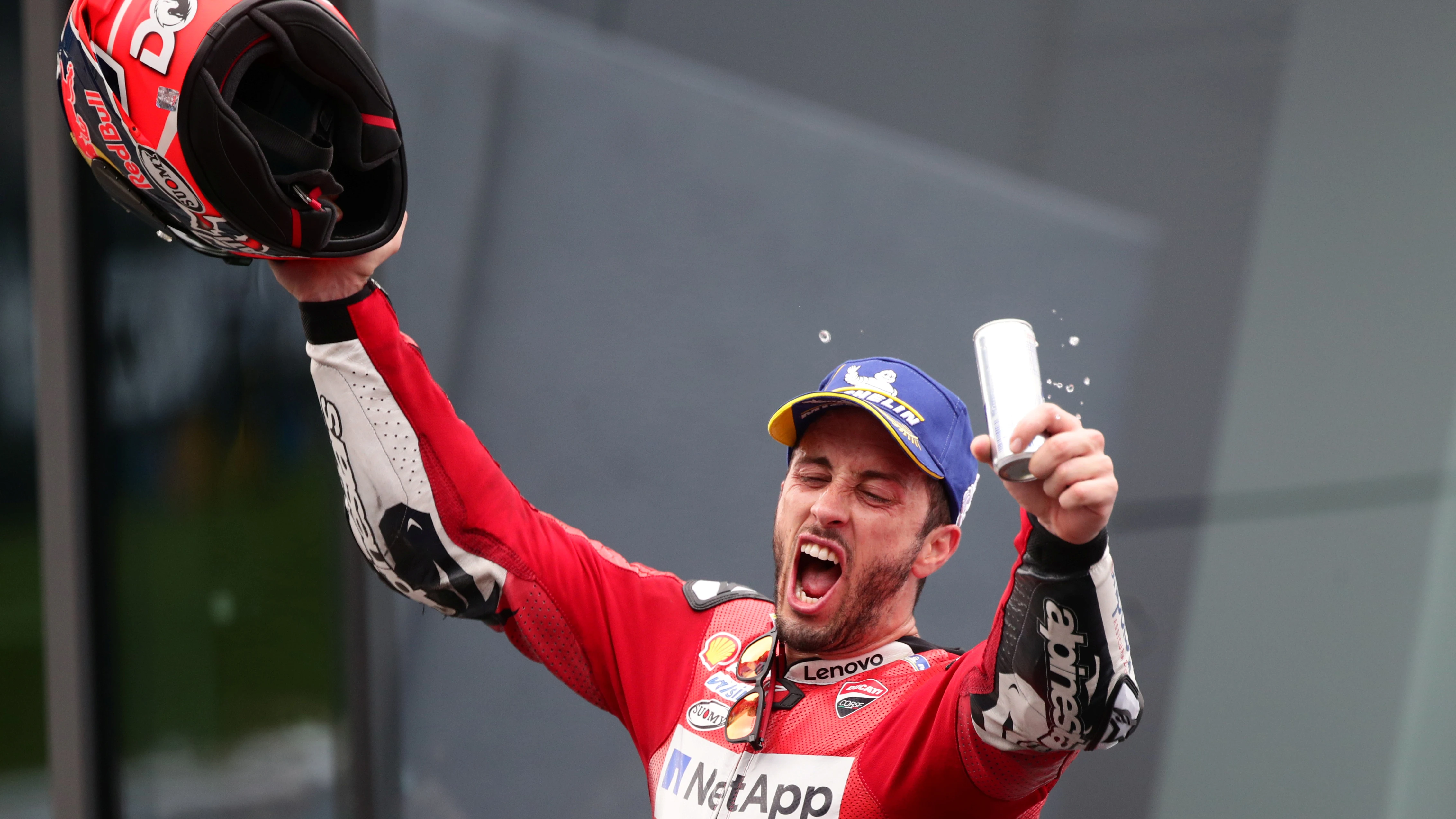 Dovizioso celebra su victoria en el GP de Austria