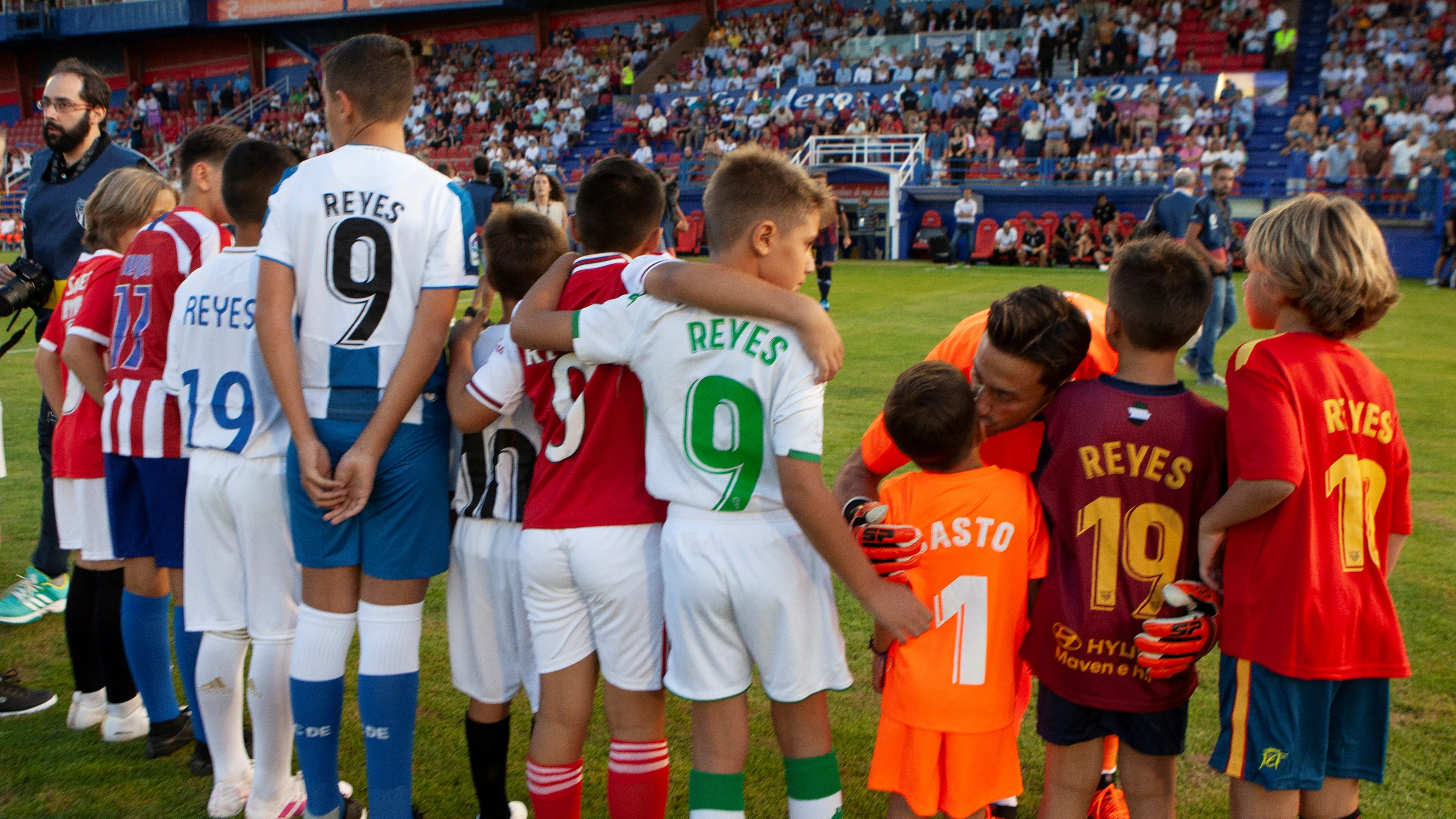 Momento del partido de homenaje a José Antonio Reyes