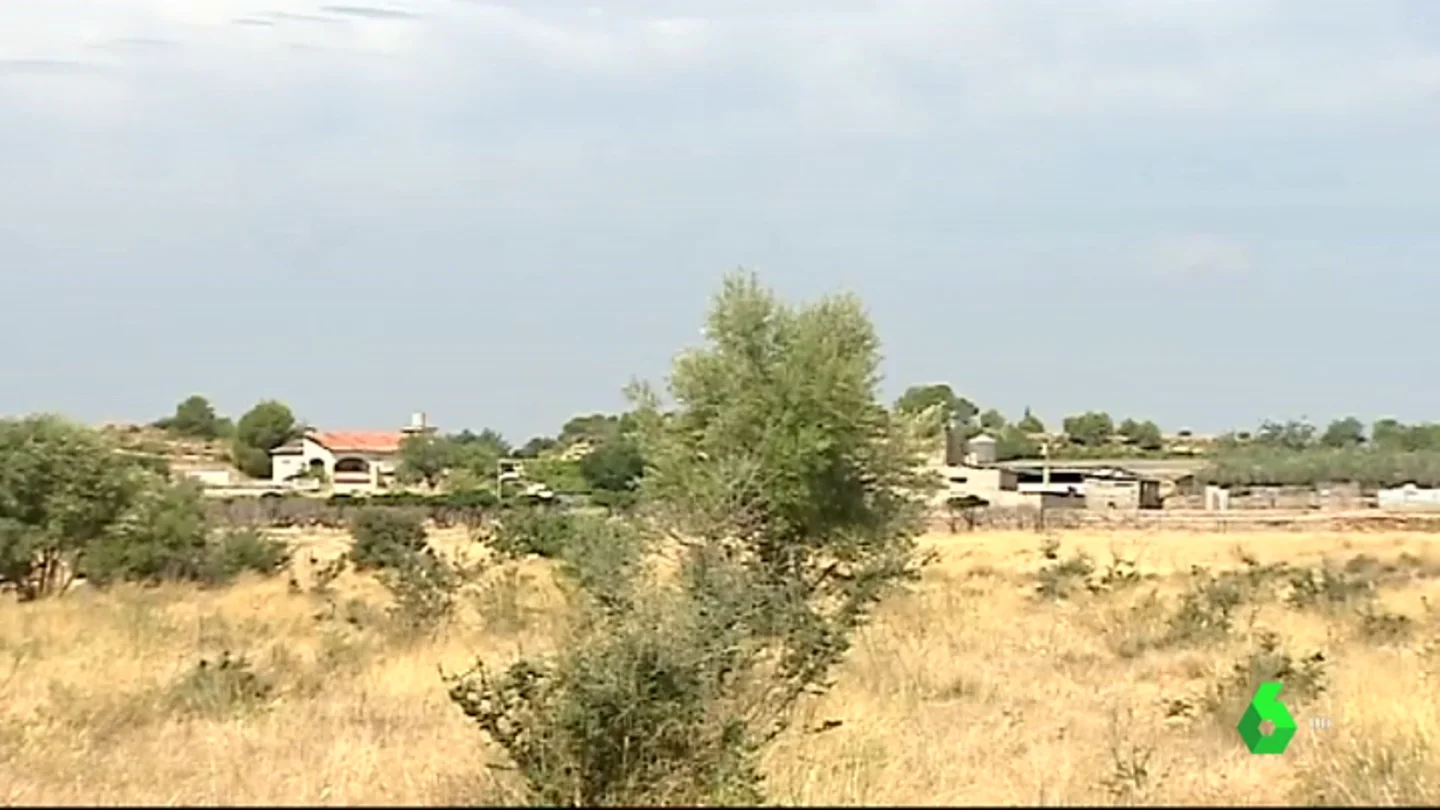 Detienen a un hombre de 37 años por presuntos abusos sexuales a sus tres hijas y a la madre por consentirlo Detienen a un hombre de 37 años por presuntos abusos sexuales a sus tres hijas y a la madre por consentirlo