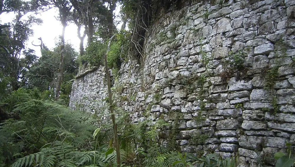 Ruinas en el Amazonas, Perú