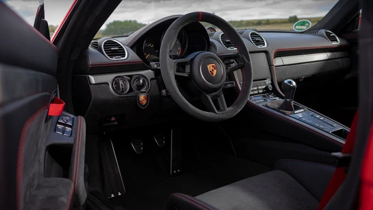 Porsche 718 Cayman GT4 Porsche 718 Cayman GT4