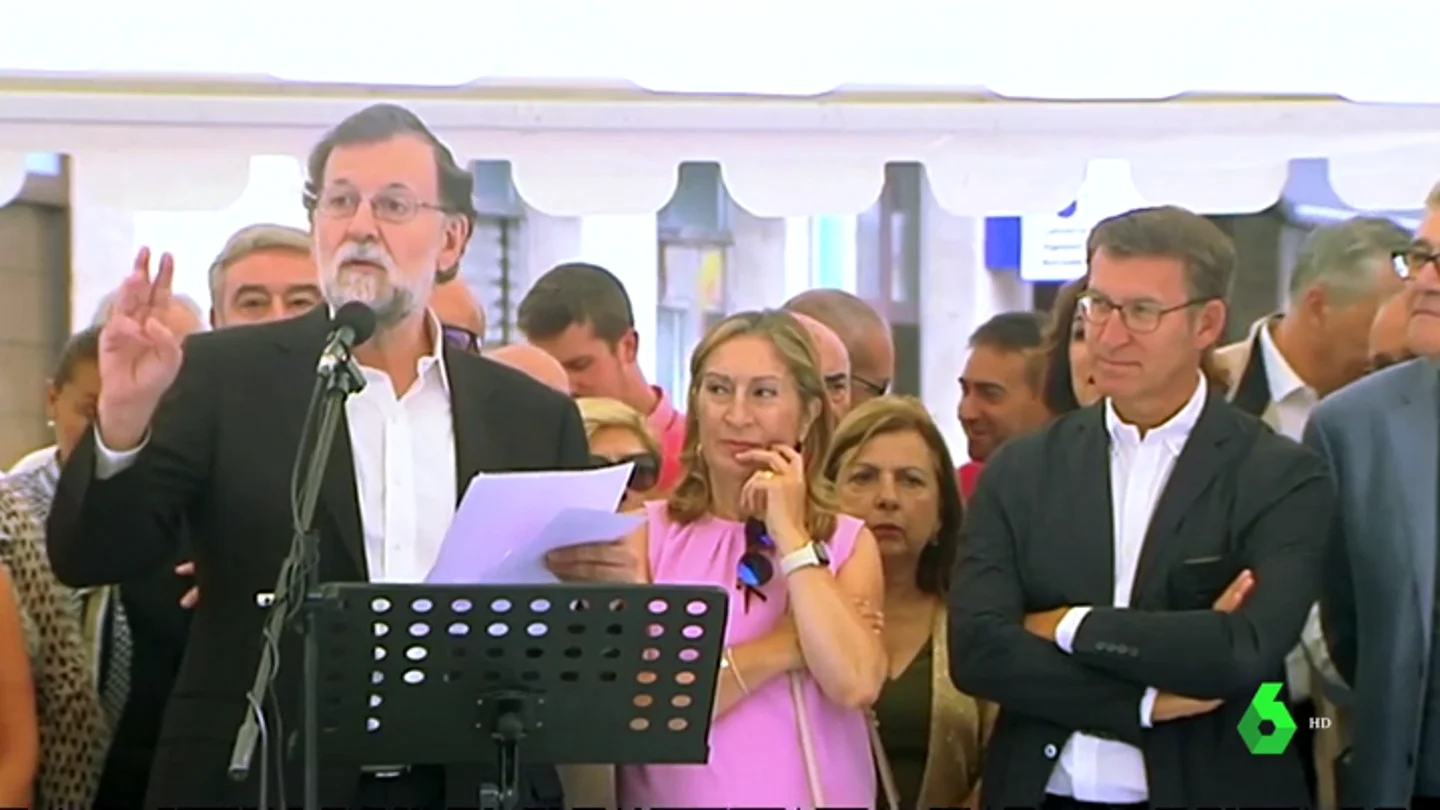 Rajoy brilla como pregonero de las fiestas del vino de Leiro con un discurso muy al 'estilo Rajoy' Rajoy brilla como pregonero de las fiestas del vino de Leiro con un discurso muy al 'estilo Rajoy'