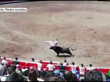 Una corrida de toros en Bilbao deja un herido Una corrida de toros en Bilbao deja un herido