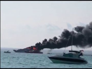 Incendio en un yate de lujo en Mallorca Incendio en un yate de lujo en Mallorca