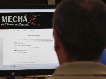 Un usuario navega por la página web de Magrudis, que comercializa la carne mechada "La Mechá" Un usuario navega por la página web de Magrudis, que comercializa la carne mechada "La Mechá"