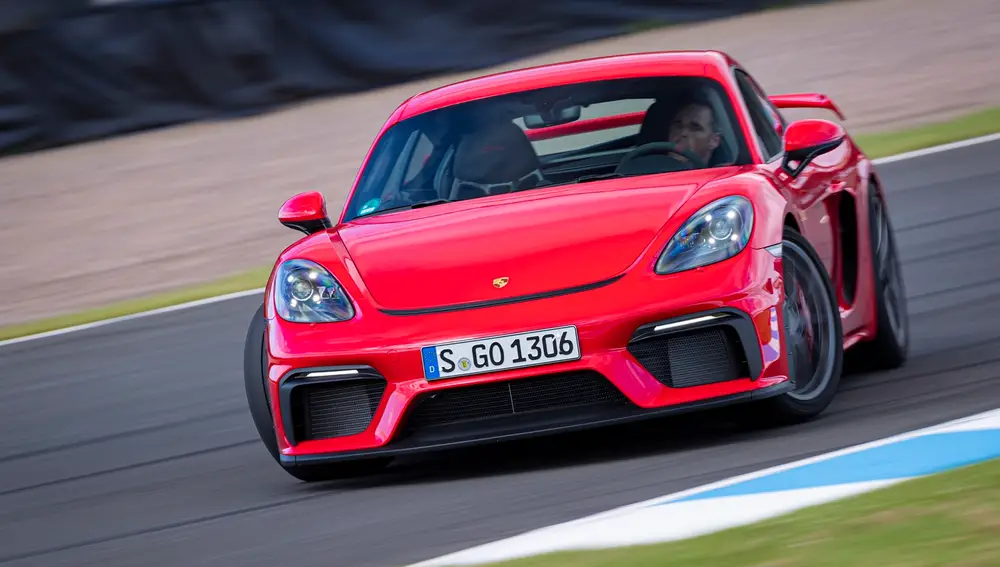 Porsche 718 Cayman GT4 Porsche 718 Cayman GT4