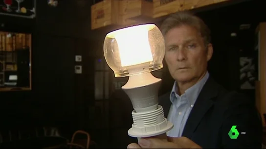 La bombilla creada por un ingeniero español que planta cara a la obsolescencia programada La bombilla creada por un ingeniero español que planta cara a la obsolescencia programada