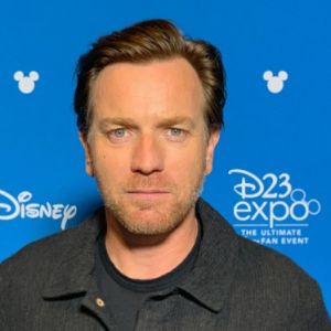 Ewan McGregor durante la D23 Expo. Ewan McGregor durante la D23 Expo.