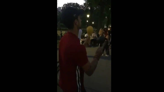 Novak Djokovic, con unas maracas Novak Djokovic, con unas maracas