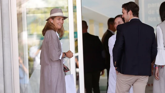 La Infanta Elena visita a su padre junto a sus dos hijos La Infanta Elena visita a su padre junto a sus dos hijos